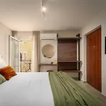 Degrassi Square (adults Only) Apartment