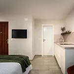 Degrassi Square (adults Only) Vrsar