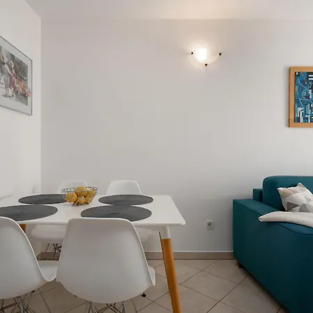 Degrassi Square (adults Only)