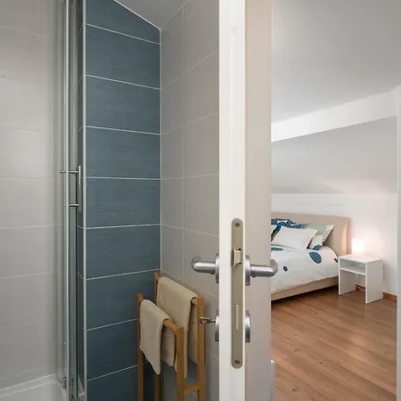 Degrassi Square (adults Only) Appartement Vrsar