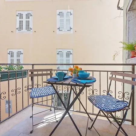 Appartement Degrassi Square (adults Only) *