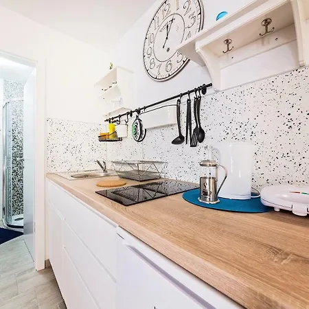 Degrassi Square (adults Only)