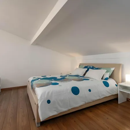 Degrassi Square Appartamento