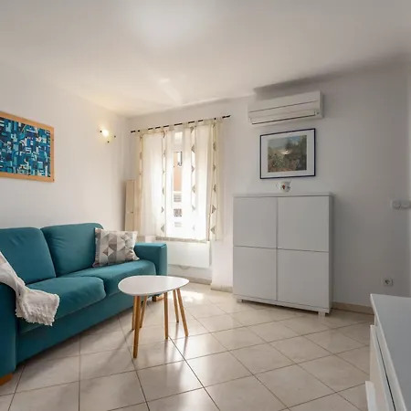 Degrassi Square (adults Only)