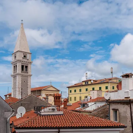 Apartmán Degrassi Square (adults Only)