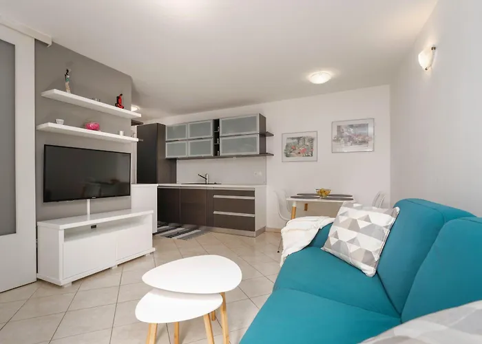 Appartamento Degrassi Square