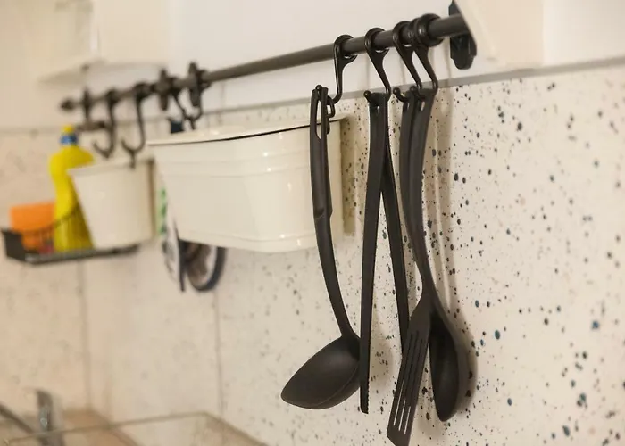 Degrassi Square (adults Only) Apartmán